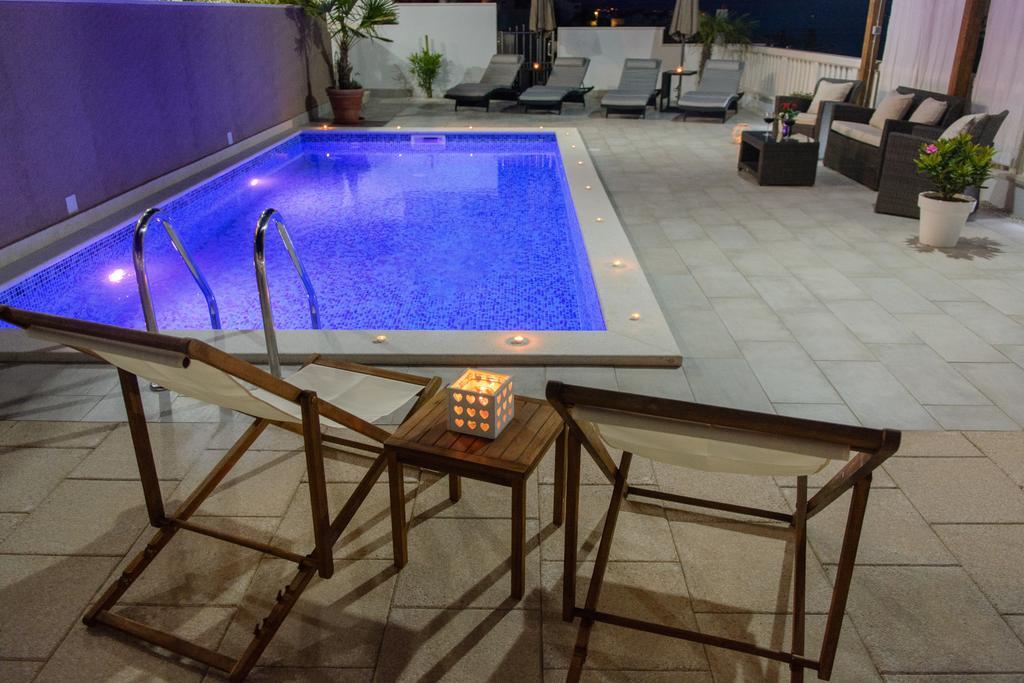טרוגיר Apartments Villa Atlantis מראה חיצוני תמונה