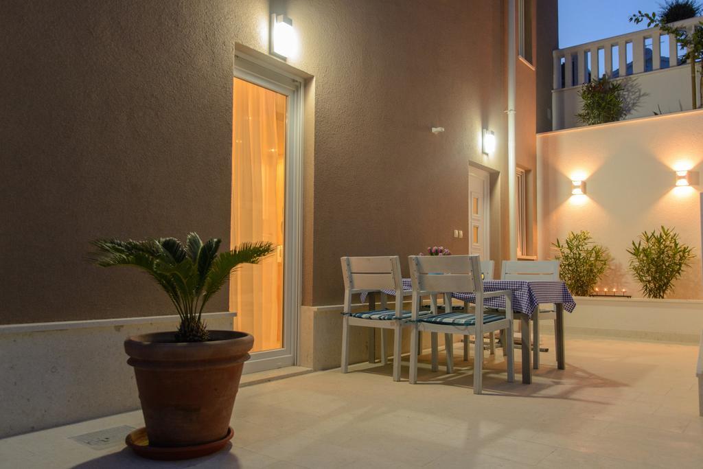 טרוגיר Apartments Villa Atlantis מראה חיצוני תמונה